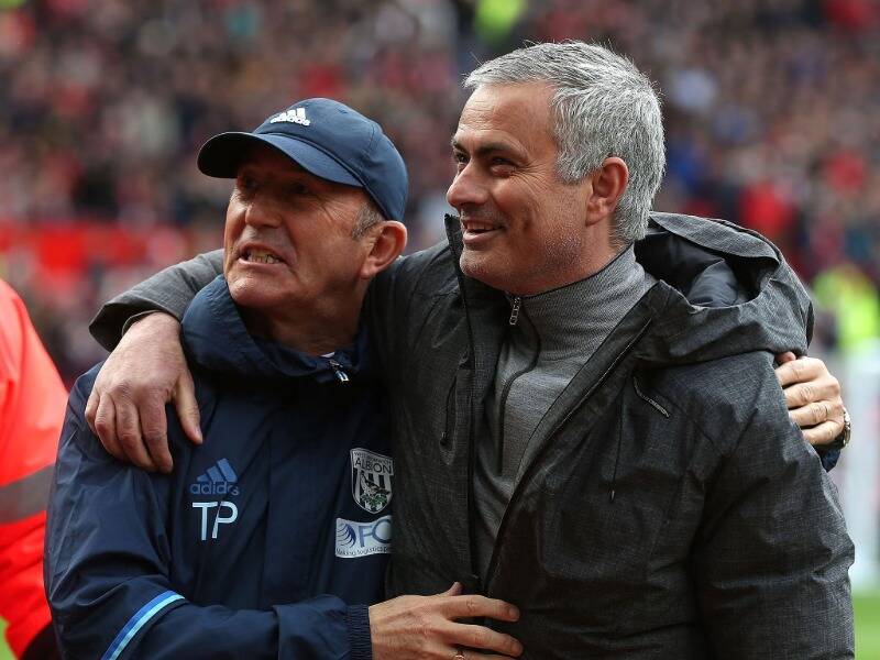 Jose Mourinho hội ngộ cùng nhà cầm quân xứ Wales