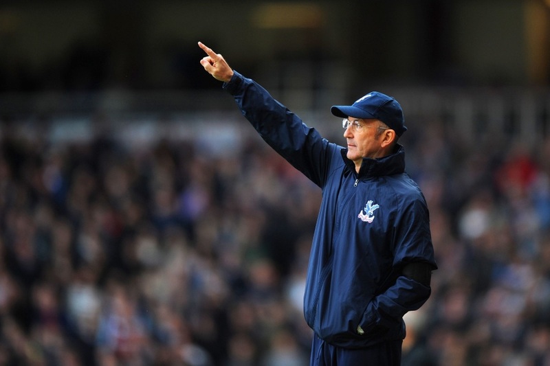 Tony Pulis bị chỉ trích sau sự kiện Crystal Palace