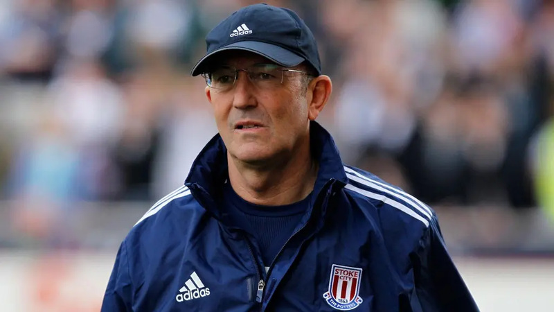 Tony Pulis trong vai trò huấn luyện tại Premier League