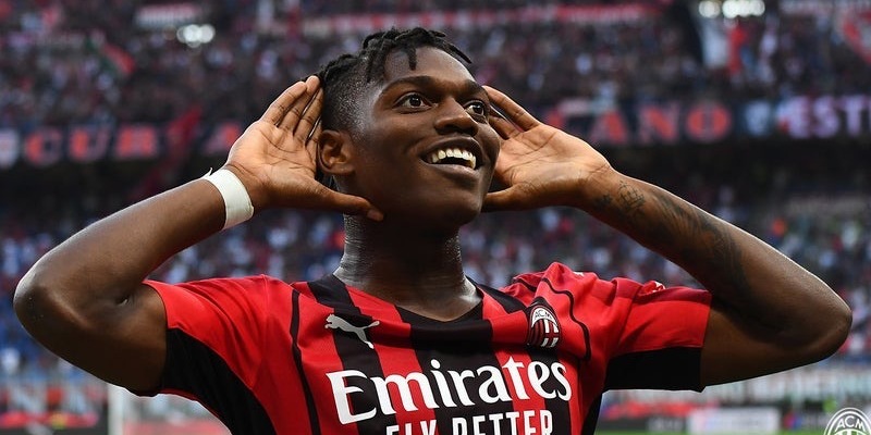 Rafael Leão được nhớ tới như một ngòi nổ đáng gờm nhất châu Âu