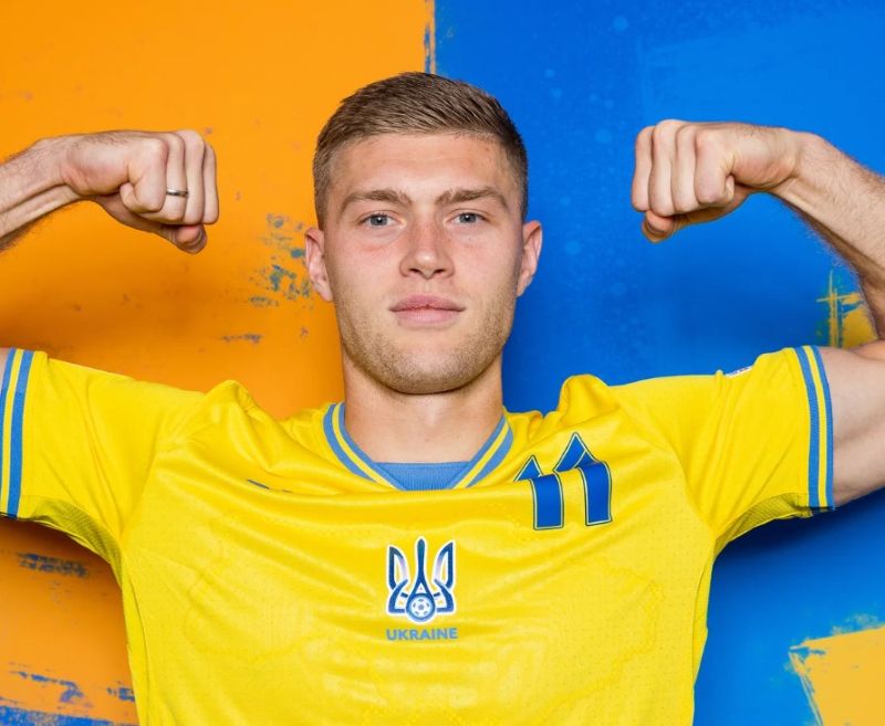 Artem Dovbyk từng ghi bàn quyết định giúp Ukraine vào tứ kết Euro 2020