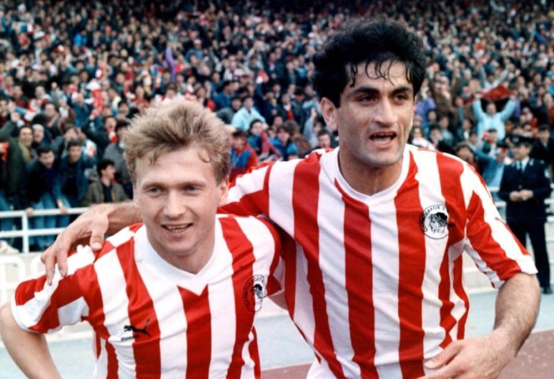 Gia nhập Olympiacos, khẳng định tên tuổi tại đấu trường quốc nội.