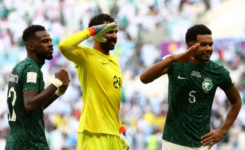 Mohammed Al-Owais luôn tạo sự an tâm cho hàng phòng ngự