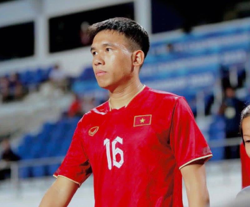 Võ Hoàng Minh Khoa – tài năng trẻ sáng giá của bóng đá Việt